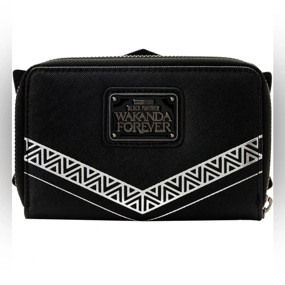 2pc Loungefly Black Panther-Wakanda Forever Mini Backpack 3 dimensional design